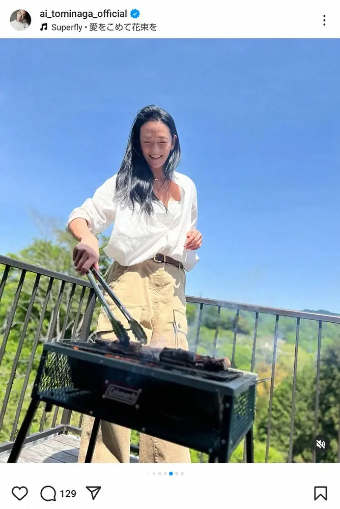 【画像・写真】「母の古希の誕生日」冨永愛の“親孝行ショット”に「そっくり」「幸せなお母様」「愛がいっぱい」