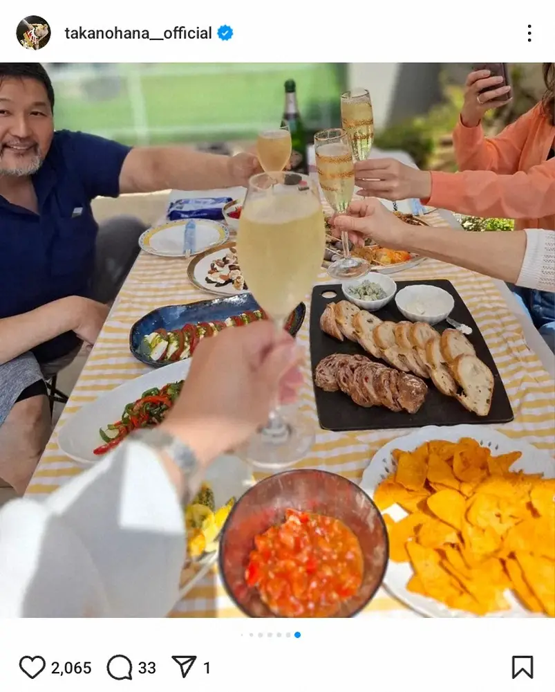 【画像・写真】80キロダイエットしたレジェンド横綱　愛犬抱く近影にファンほっこり「お幸せそう」「ダンディ～」