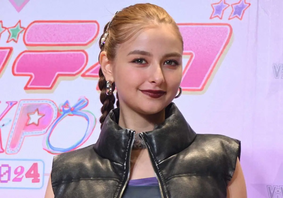 【画像・写真】21歳・人気モデル　「いつかまたこの髪型に」幼少期の姿公開にファン「ガチ天使じゃん」「面影ある」