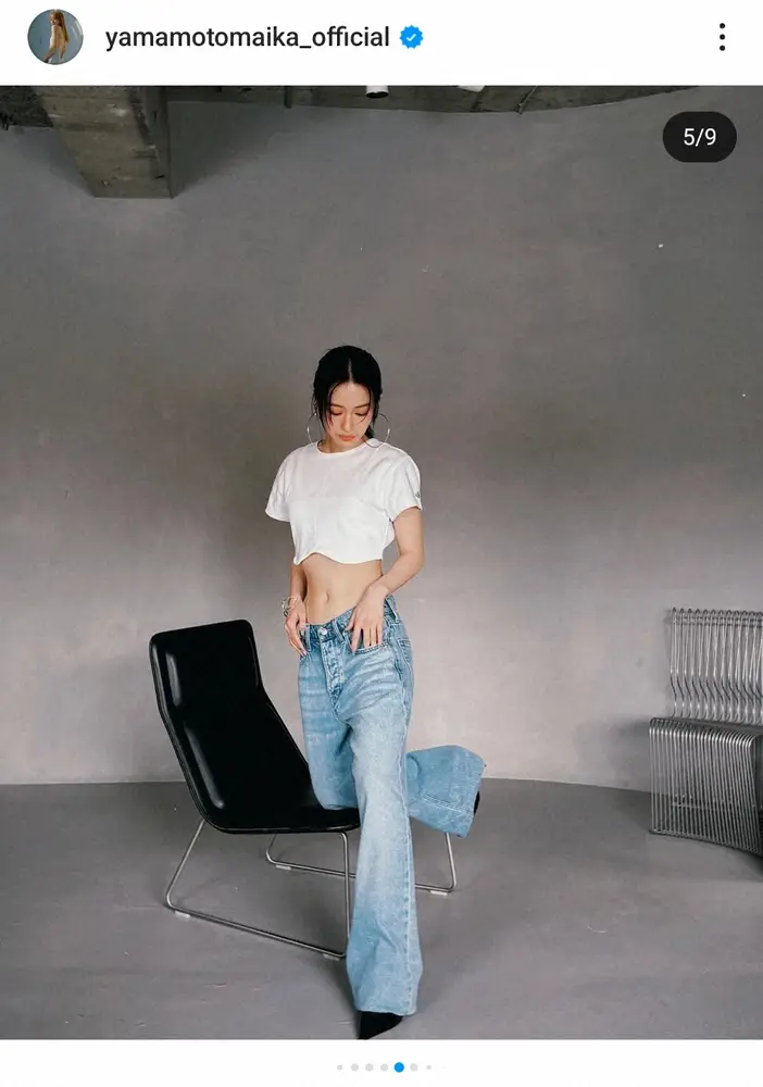 【画像・写真】山本舞香　へそ出し&生足スラリのオフショット披露にファン絶賛「見事な腹筋」「美の象徴」