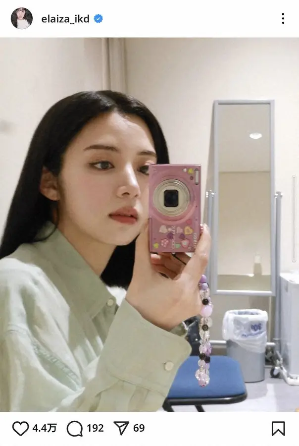 【画像・写真】「ギャルカメラ」でレトロショット披露　池田エライザの「吸い込まれそうな美貌」にファンくぎ付け