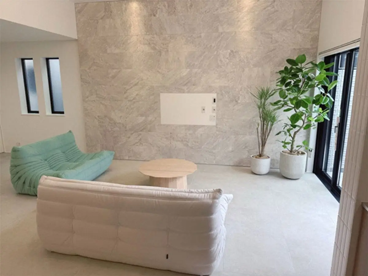 【画像・写真】パンサー尾形　新居が完成！妻のあいさんが報告「家具も入っていてやばすぎるっ！！最高すぎる」