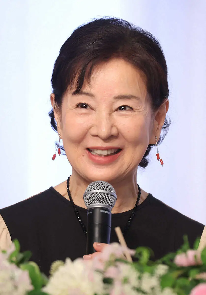 【画像・写真】吉永小百合　人生初ピアス　映画「てっぺんの向こうにあなたがいる」登山家・田部井淳子さん役で遺品着用