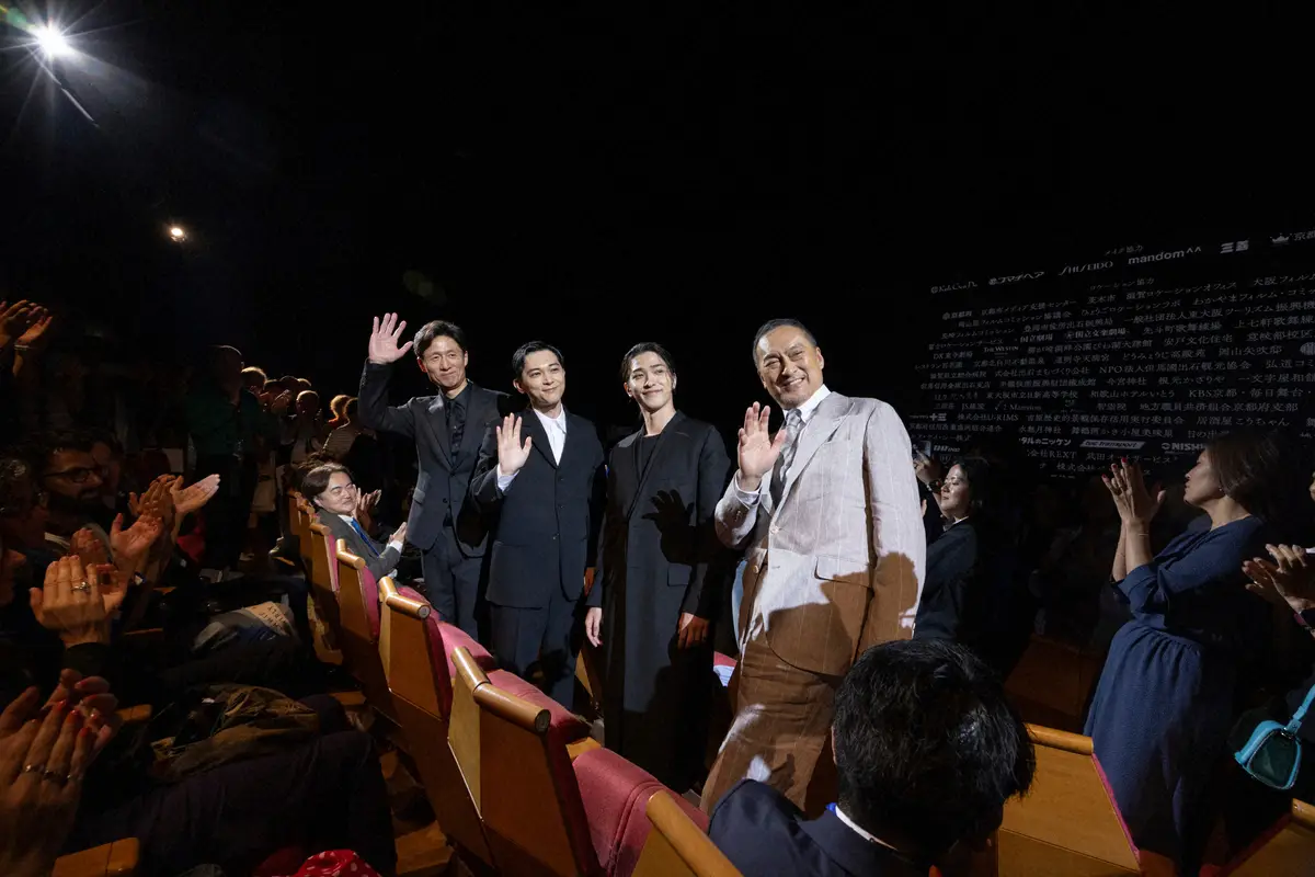 【画像・写真】吉沢亮主演「国宝」　カンヌ国際映画祭で公式上映　6分間の熱狂的スタオベに感涙「胸に来るものがあった」