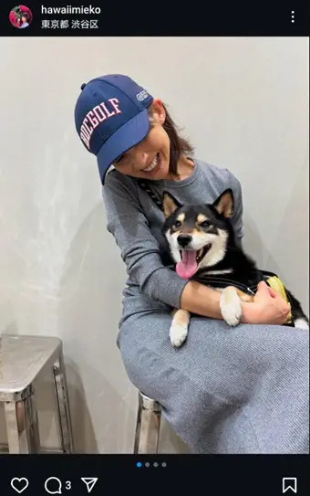 【画像・写真】13歳下と再婚、56歳美人タレント　愛犬との2ショット公開に「変わらずお美しい」