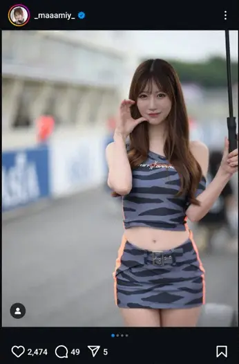 【画像・写真】日南まみ　セパレートの超ミニスカ・コス姿披露に「可愛くて美しい」「たまらなく可愛い」「夏コス最高」