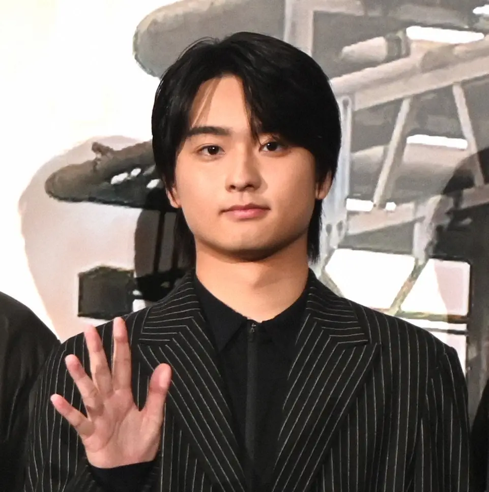 【画像・写真】人気急上昇の21歳俳優　2、3週間連続1日2食ラーメン生活で体に異変　「外出る時に…これはヤバい」