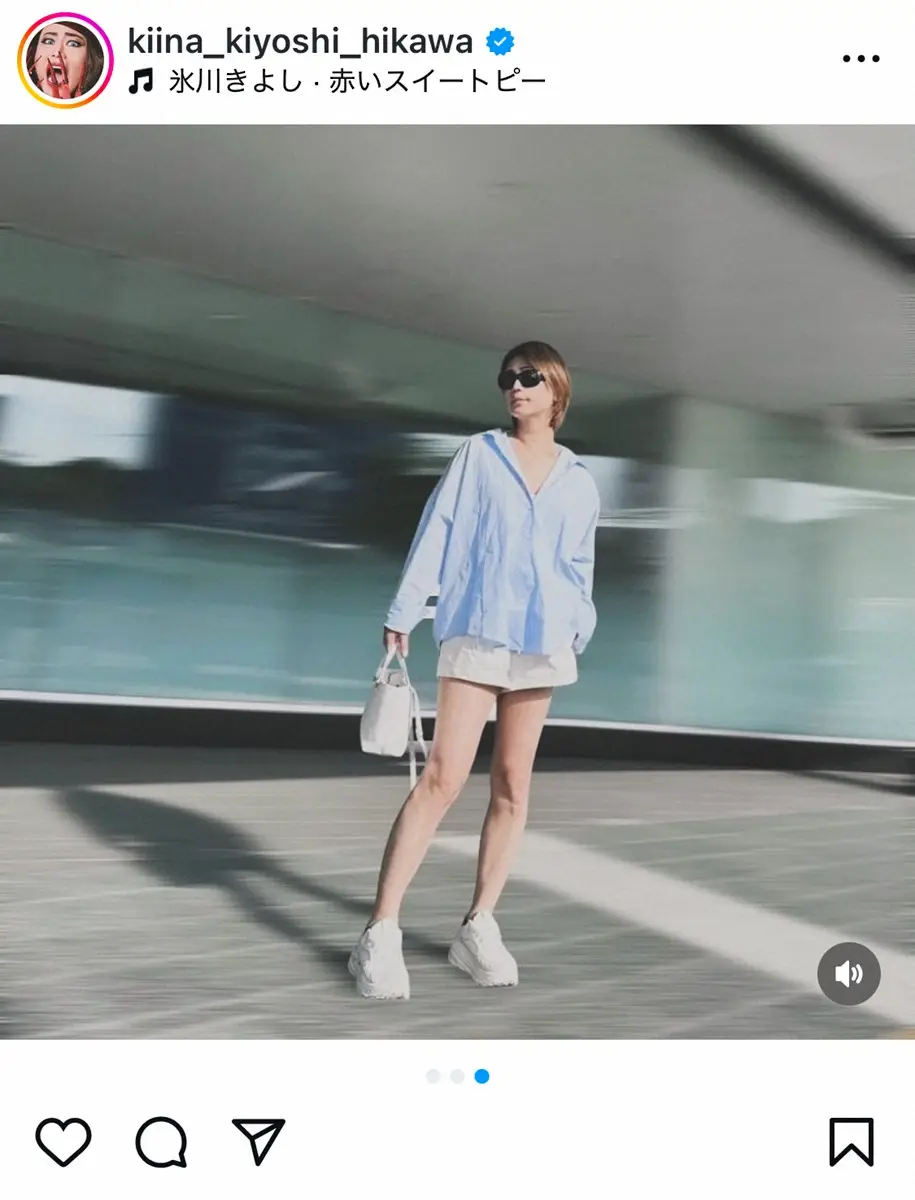 【画像・写真】氷川きよし　ショーパン×スニーカーの生脚ショット公開　圧巻の美脚披露