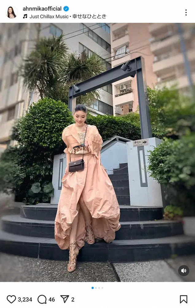 【画像・写真】「まるでパリコレ」アンミカのゴージャス私服にファン歓喜「ブラボ～」「天女かと」「お姫様」