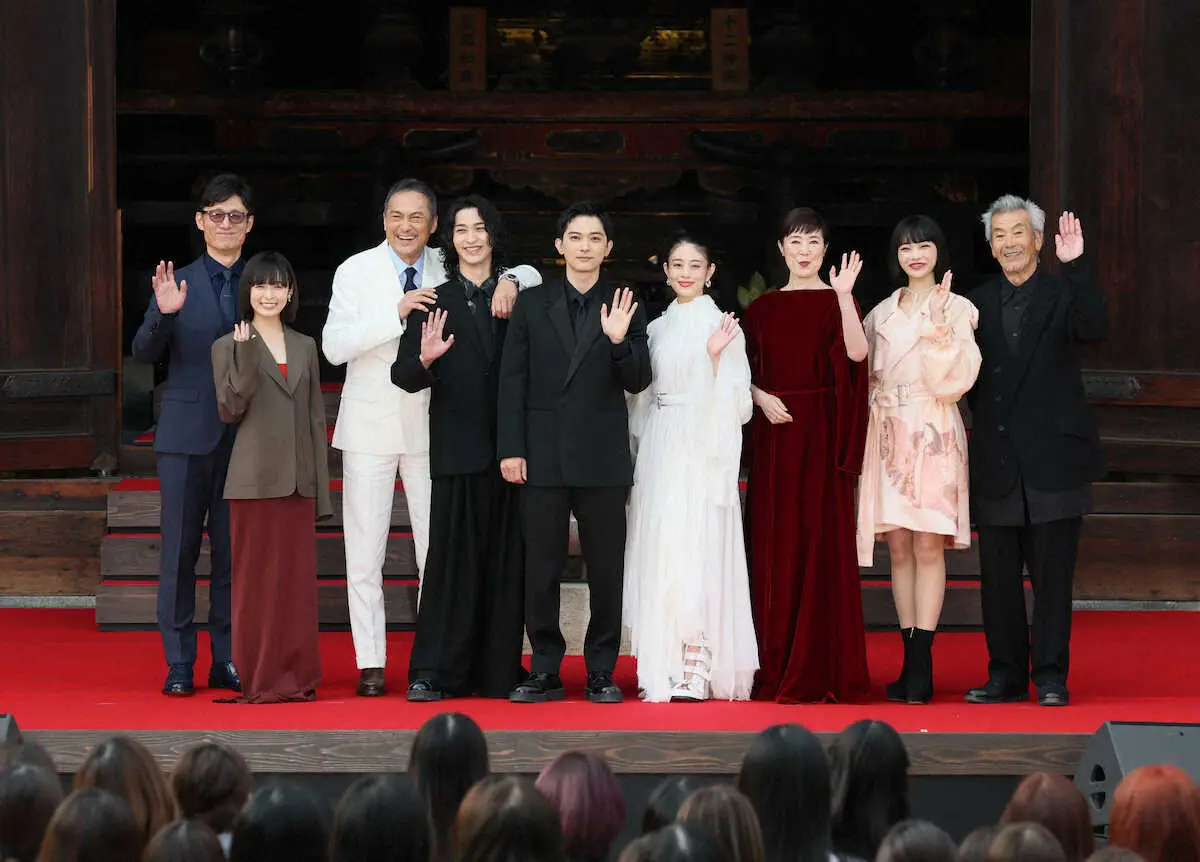 【画像・写真】吉沢亮「確実に期待を超える作品」　東寺で映画「国宝」ジャパンプレミア