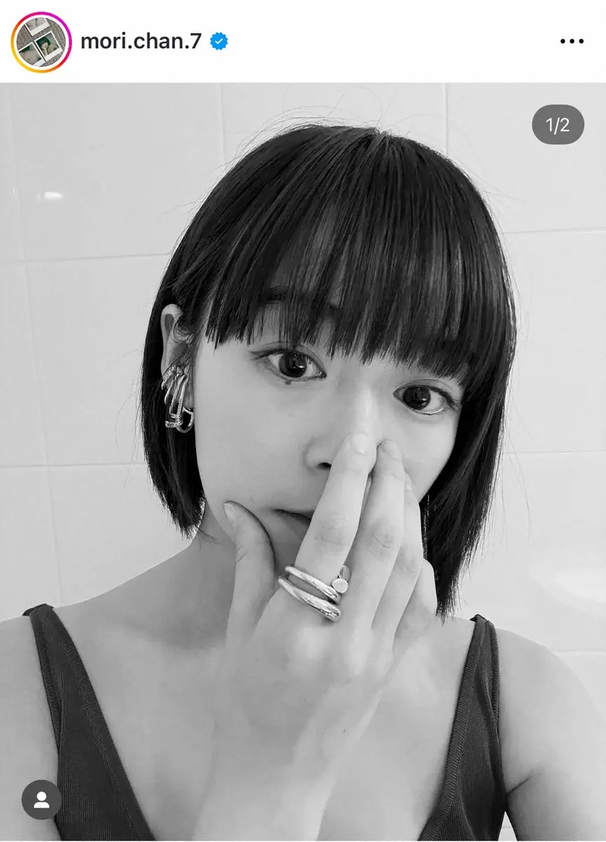 【画像・写真】森七菜　“大胆”衣装にファンうっとり　モノクロ＆カラーの2パターンに「国宝級に美しい」の声