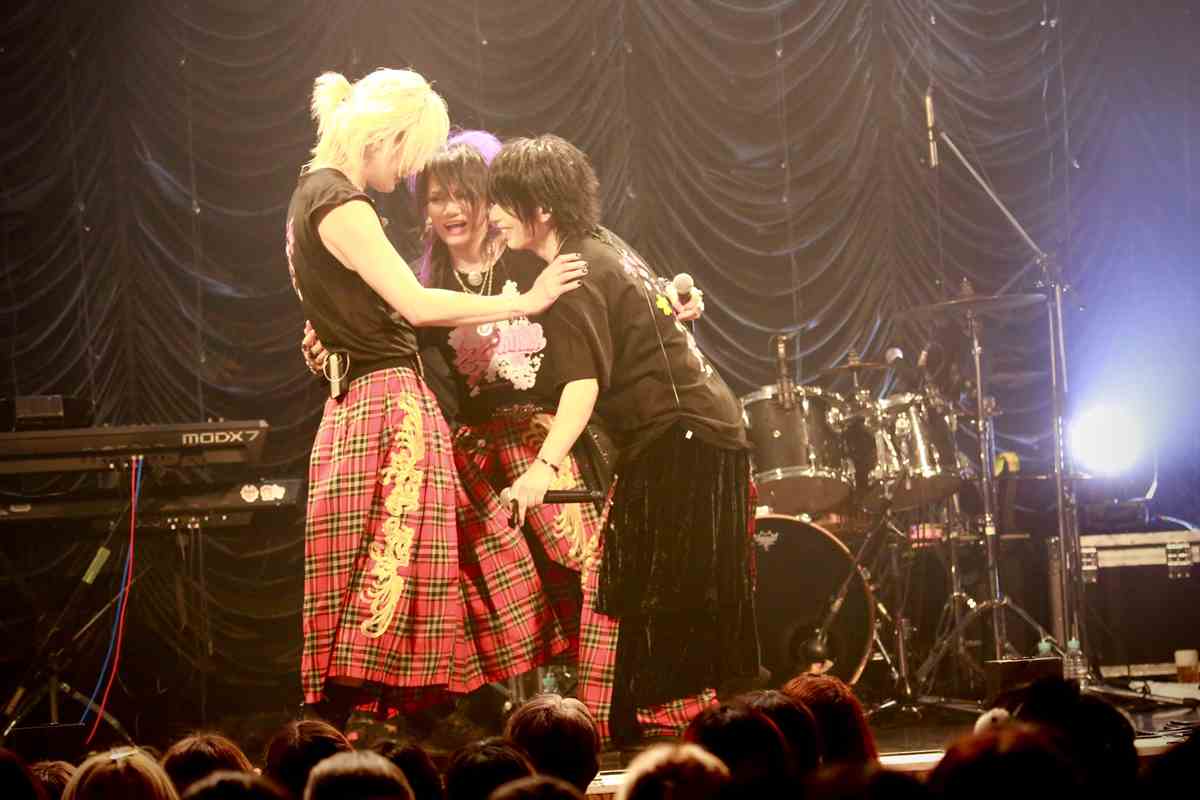 【画像・写真1枚目】さくら前線・こうき「今のうちに唾つけて」　初の生演奏ワンマンで咲いた “唯一無二の花”