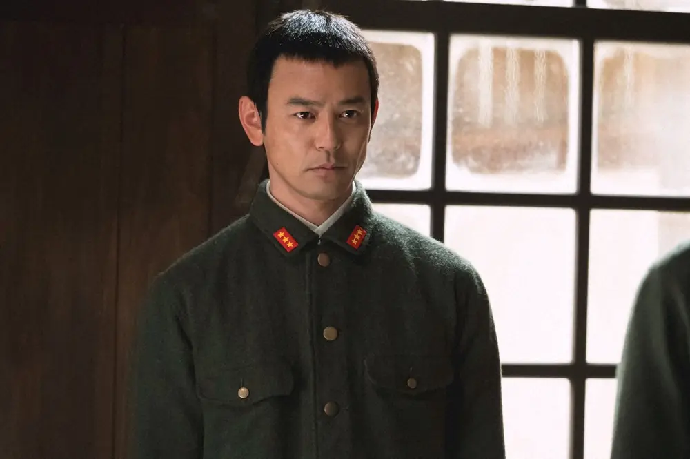 【画像・写真】連続テレビ小説「あんぱん」。妻夫木聡演じる八木信之介（C）NHK 