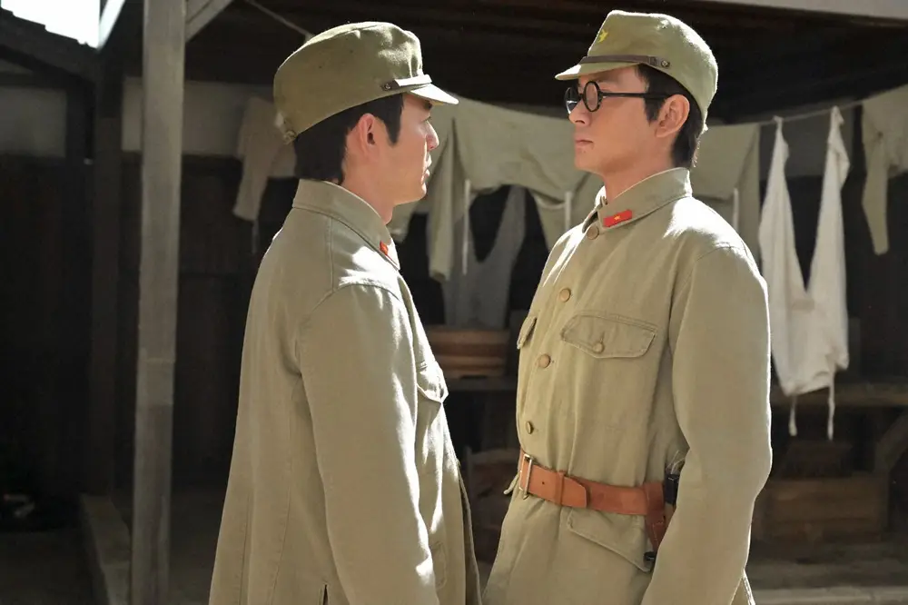 【画像・写真】「あんぱん」軍人・妻夫木聡、朝ドラデビューに反響「姿勢を正せ！」ラスト1分ネット震える「目が覚めた」