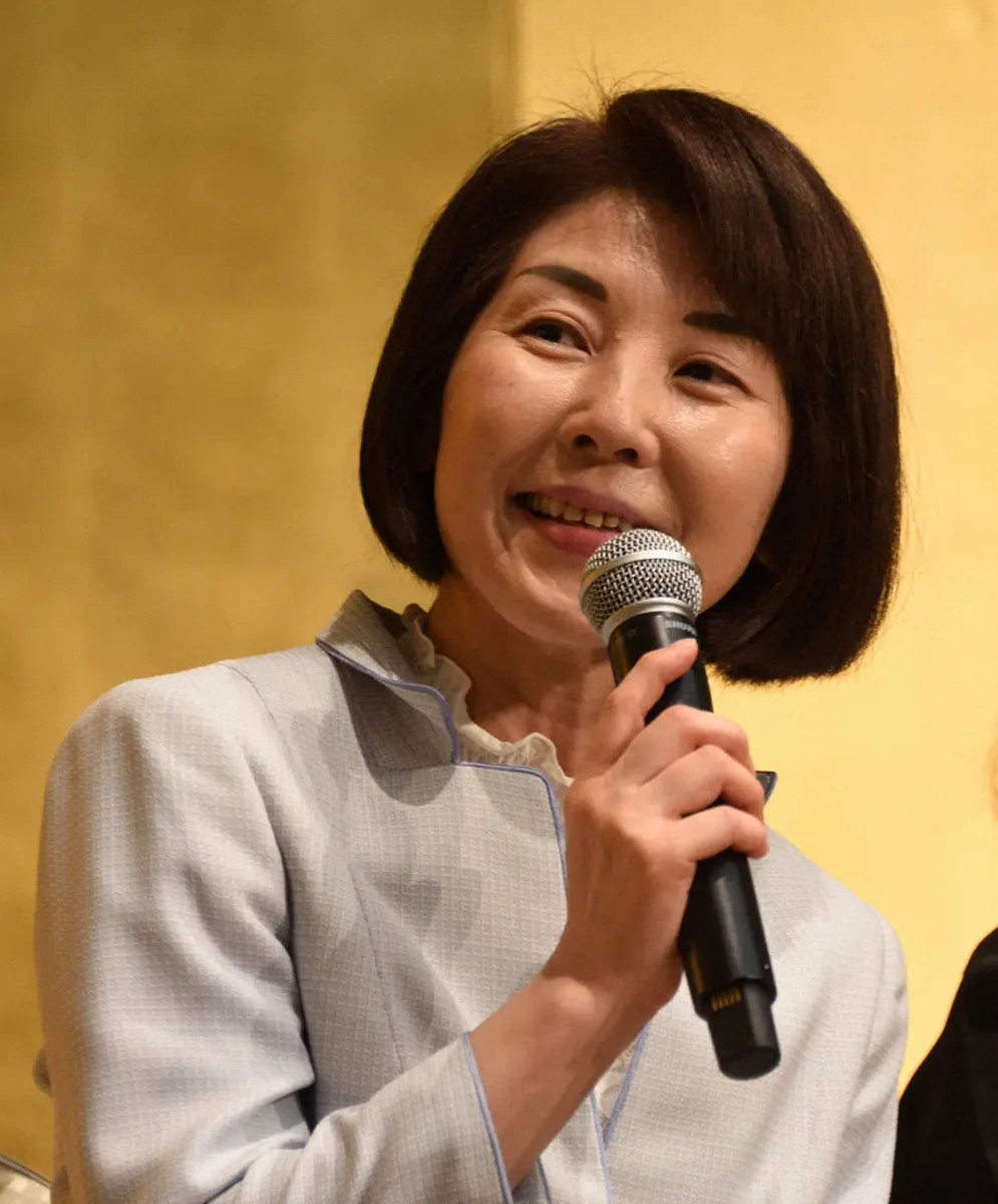 【画像・写真】将棋連盟初の女性新会長・清水市代女流七段とは？　上品な所作徹底　ノリノリ猫耳ポーズも話題