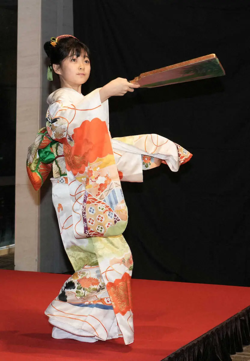 【画像・写真】市川團十郎の長女ぼたん