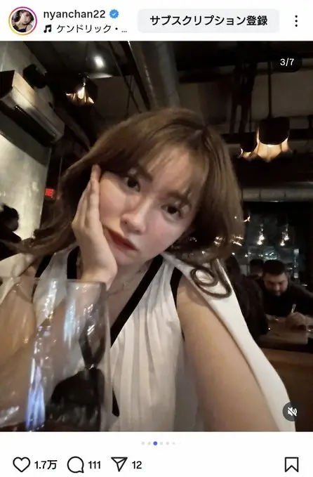 【画像・写真】小嶋陽菜　「ロマンチックな雰囲気」ワイン片手にほろ酔いショット「美しい」「日本一のプリンセス」の声