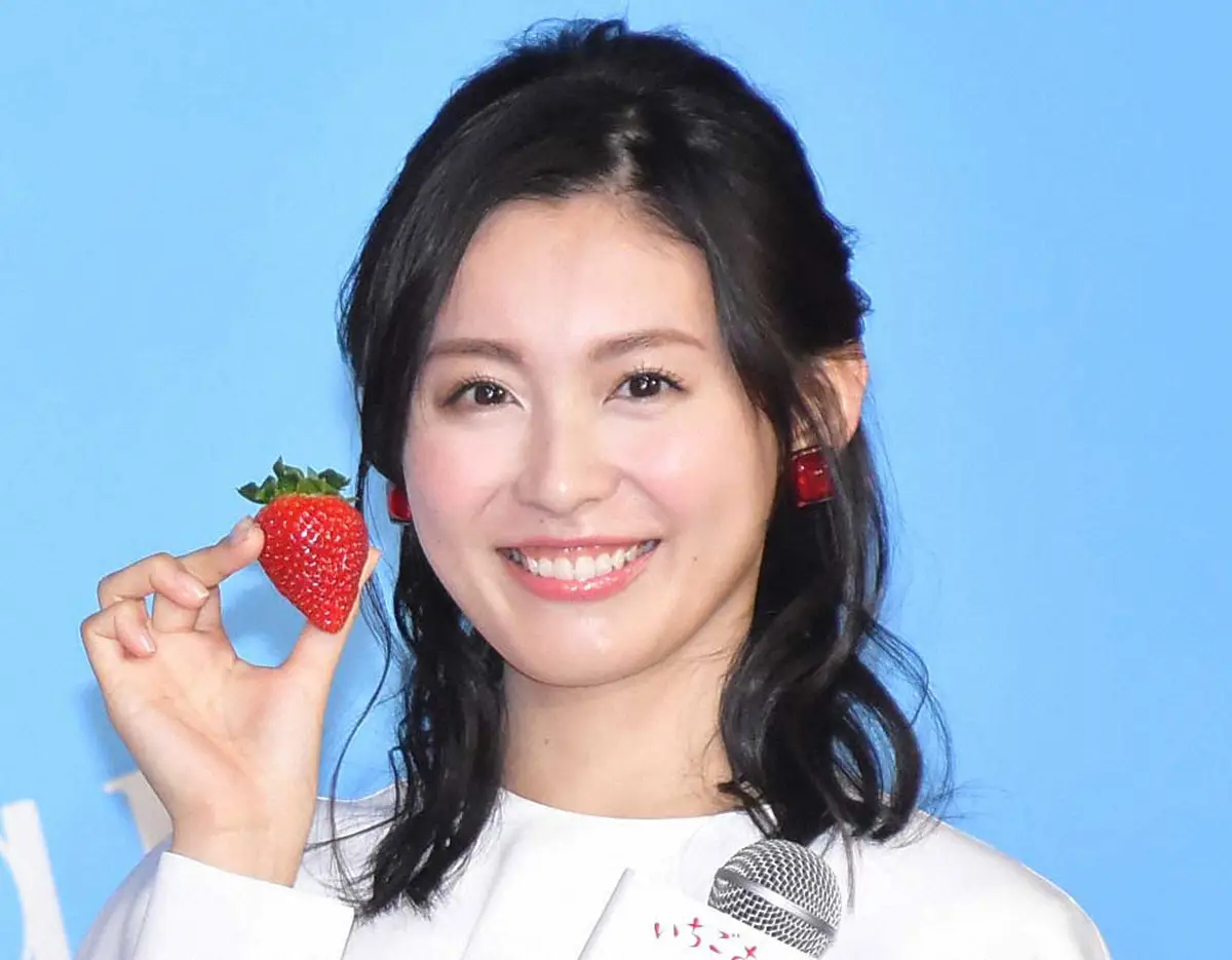 【画像・写真】本仮屋ユイカ　電車内で美人タレントを発見!　目を引くオーラに衝撃「隠していらっしゃるけど…」