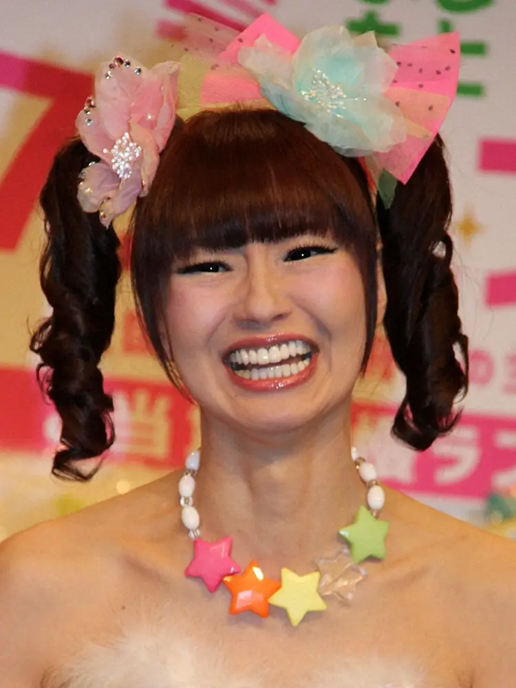 【画像・写真】閲覧注意！？さゆり「デコピン」モノマネ芸人とコラボ　ファン戦慄「こわいwwwwww」