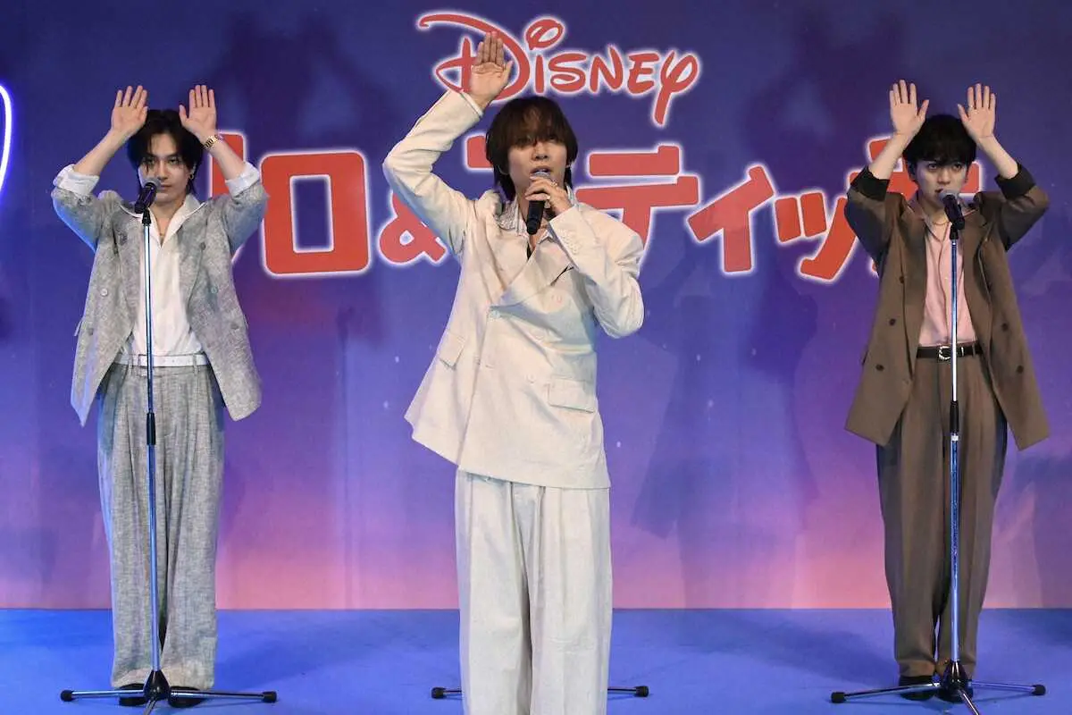 【画像・写真】「Travis　Japan」　米映画「リロ＆スティッチ」のエンドソング「バーニング・ラヴ」披露