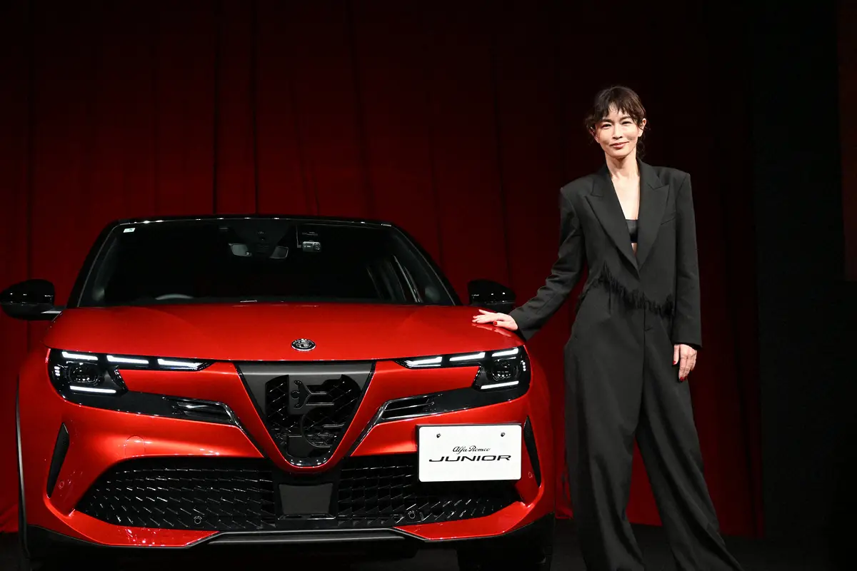 【画像・写真】長谷川京子　かつて「恋に落ちてしまった」高級外車　大の車好き！「第2の家」