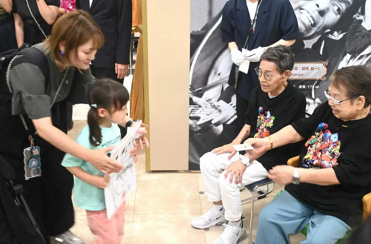 【画像・写真】82歳・加藤茶＆92歳・高木ブー　ファンとの対面は「喜ばれると、疲れ吹っ飛んじゃう」