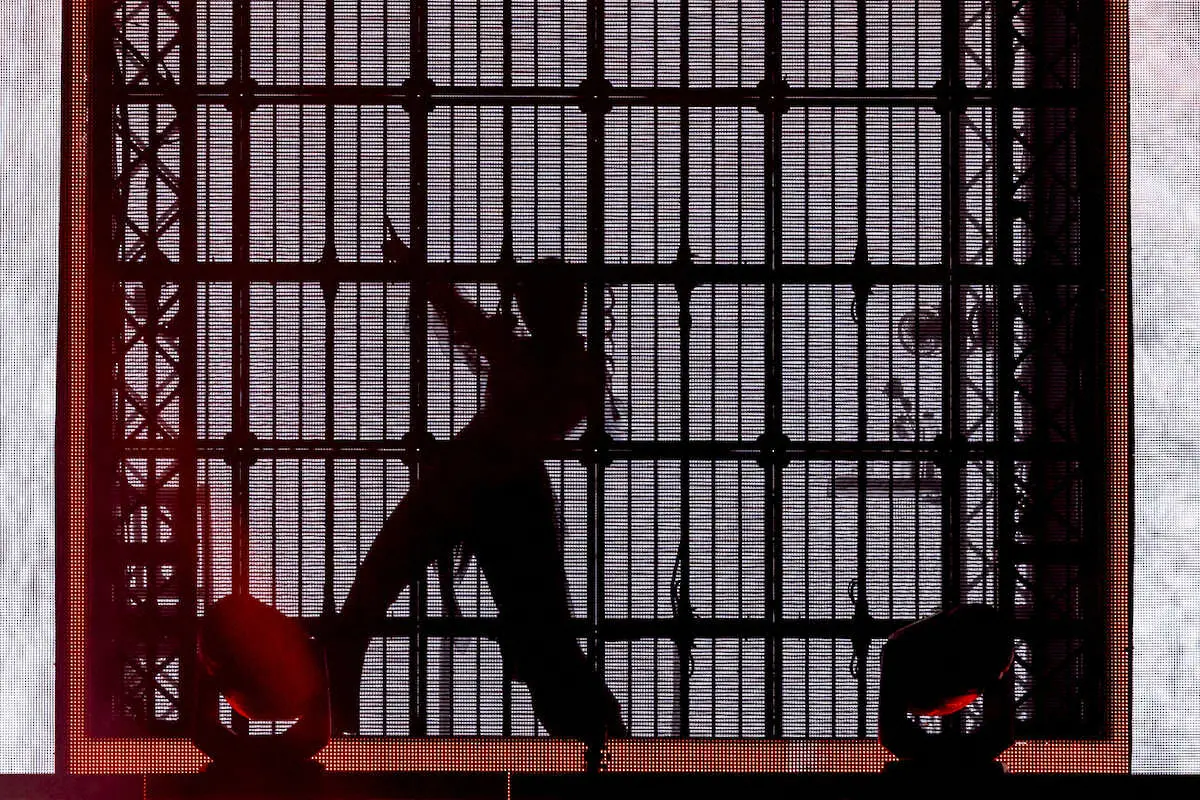 【画像・写真】Adoフランスで日本人初の快挙　世界ツアーが各地で盛況　終了後には凱旋公演も