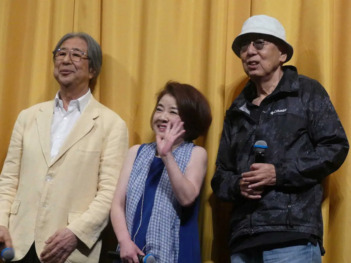 【画像・写真】岸本加世子“訓練”に感謝　新文芸坐でトークショー　映画「夢一族　ザ・らいばる」上映