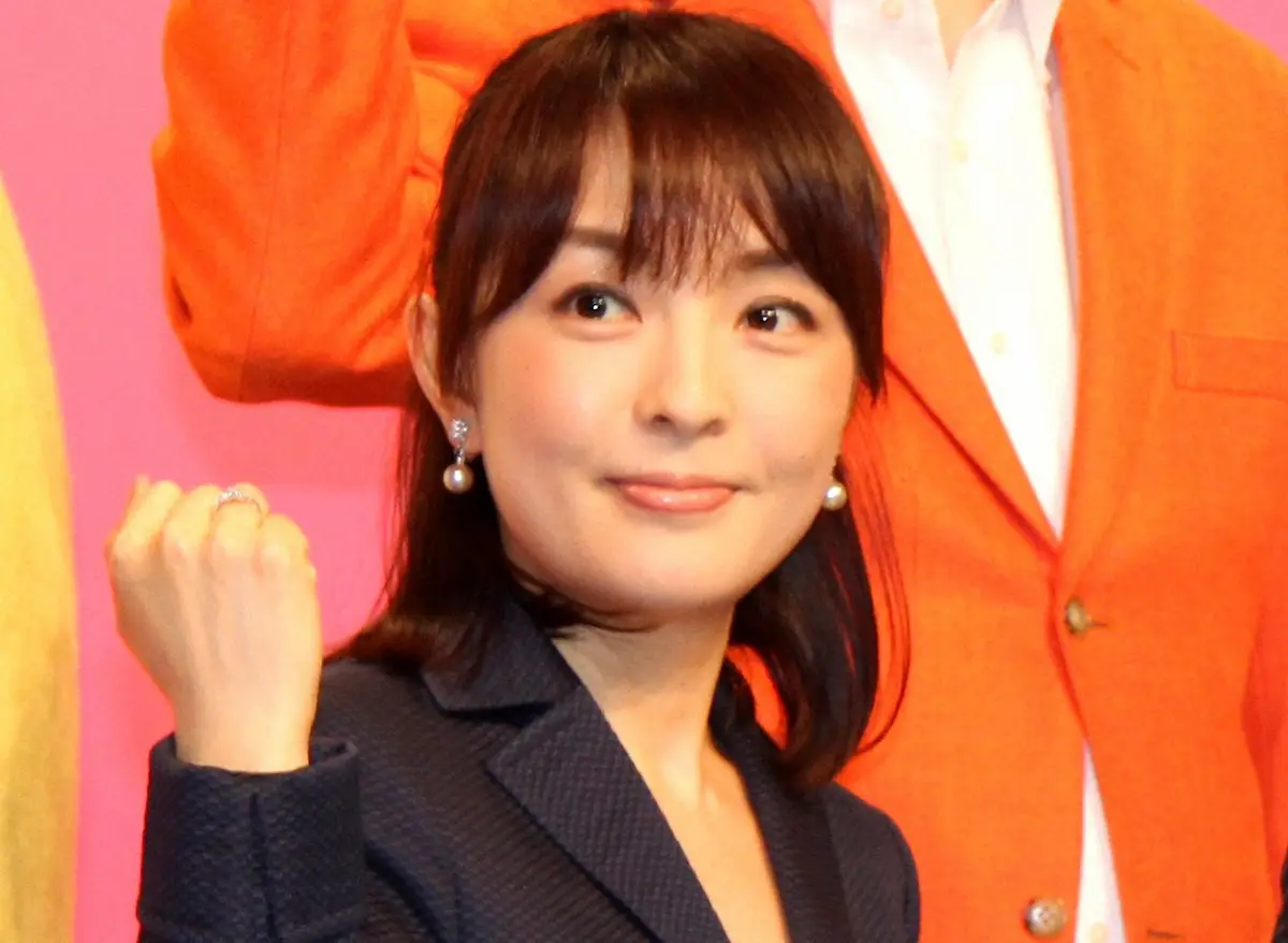 【画像・写真】丸岡いずみ　エイベックスとのエージェント契約を発表「変わらぬご支援をよろしくお願い申し上げます」