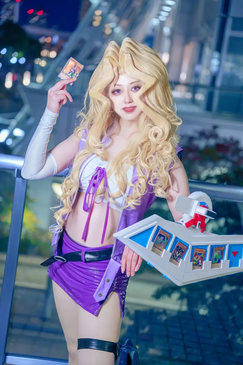 【画像・写真】【コスプレ図鑑】「寒さより嬉しさが勝った」　あんぬが再現した『遊☆戯☆王』孔雀舞の”気高さ”