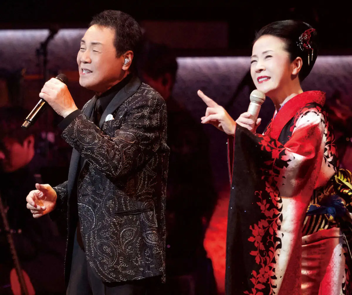 【画像・写真】五木ひろし「ベストな公演」　坂本冬美が特別ゲスト　60周年公演初日