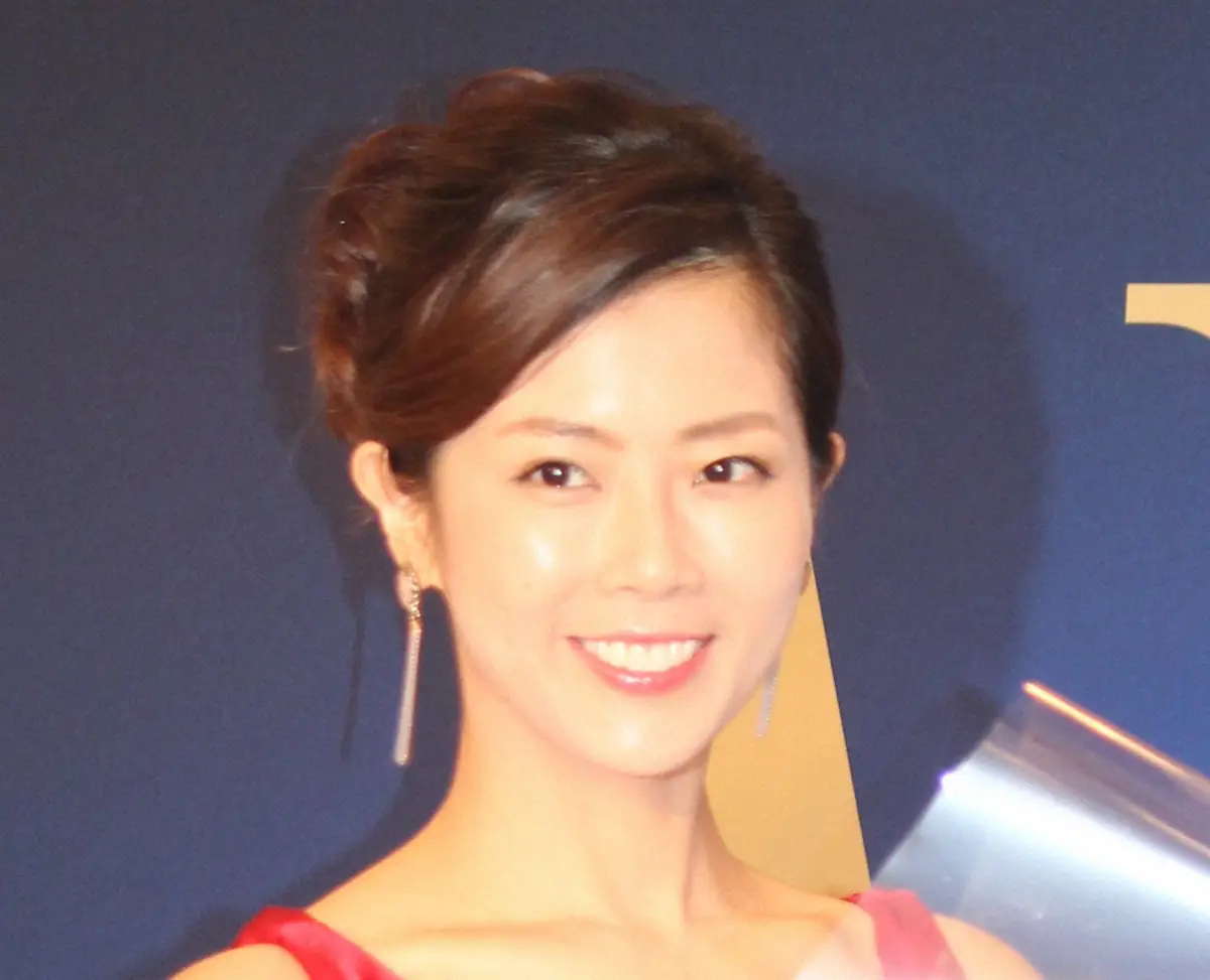 【画像・写真】大和田美帆　小3で折れた“私の前歯ストーリー”投稿「フランスパンはなるべく食べない生活をしています」