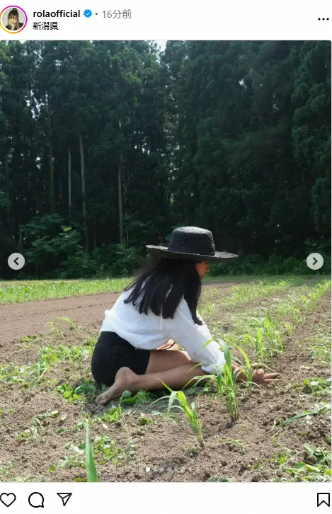 【画像・写真】ローラ　素足&スパッツで畑仕事「雑草さん達をとる作業をしたよ！」　夏のルーティンも「見つけた」