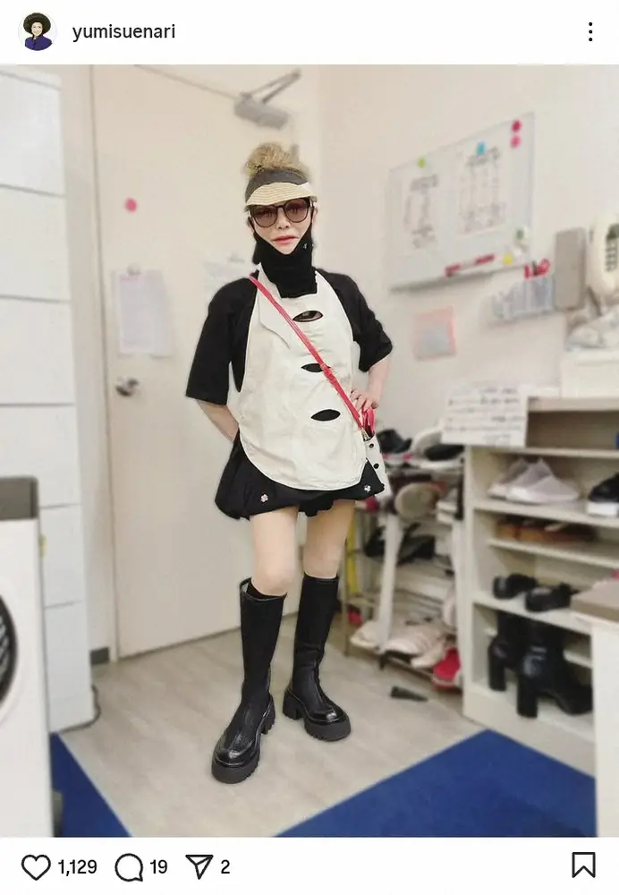 【画像・写真】吉本新喜劇・末成映薫「あと2年で80歳」ミニ丈コーデの近影にファン仰天「嘘でしょ」「かっこよすぎ」