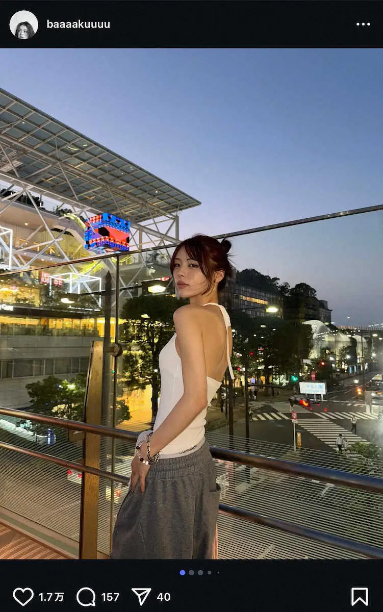 【画像・写真】“ジェンダーレスモデル”井手上漠「夏、はだける」　背中を大胆に見せる白キャミS！「色っぽい」の声