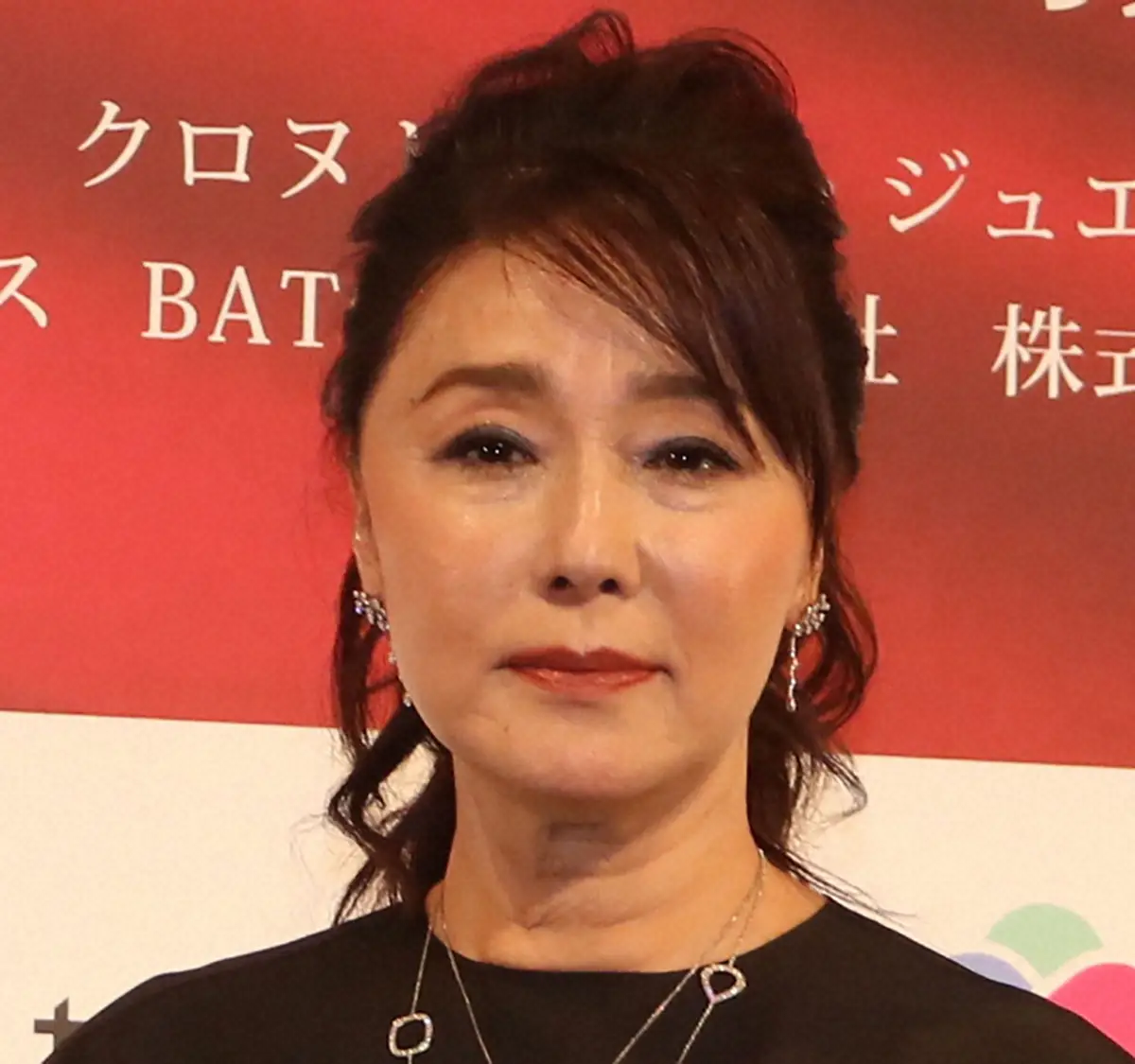 【画像・写真】浅野ゆう子　167センチと高身長も「母は」意外な告白　13歳で歌手デビューも“大人っぽすぎ”て…