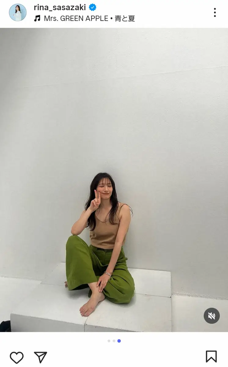 【画像・写真】笹崎里菜アナ　ゆるっと感がたまらない！タンクトップコーデ＆撮影終わりの“脱力ピースショット”披露