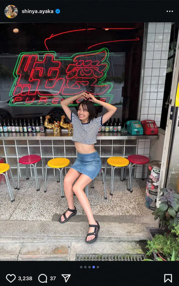 【画像・写真】TikTokで人気の福岡女子　お腹見せた“美脚”デニムミニスカS！「健康的でよき」「可愛い！」の声