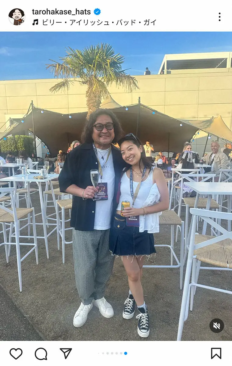 【画像・写真】葉加瀬太郎　長女と人気歌手のライブへ！“リンクコーデ”親子ショットに「仲良し親子」「微笑ましい」の声