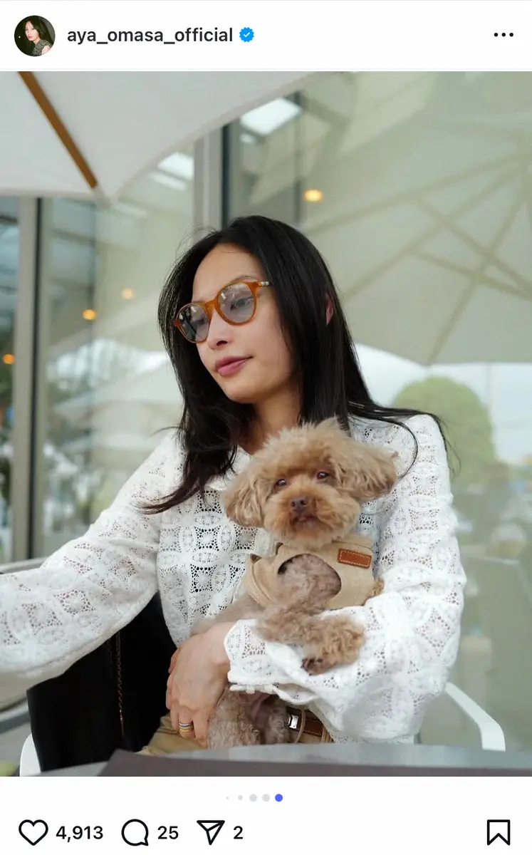 【画像・写真】大政絢　愛犬と「早起きし、カフェに」　優雅なオフショットに反響「おしゃれ！」「エレガント」「綺麗」