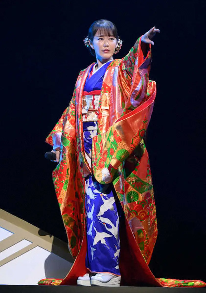 【画像・写真】丘みどり　41歳誕生日にデビュー20周年記念コンサート開催　デビュー曲など20曲披露