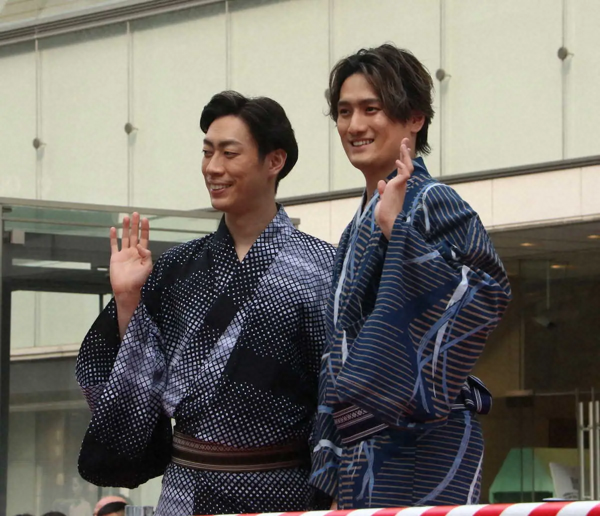 【画像・写真】坂東巳之助、中村隼人が浴衣姿で「八月納涼歌舞伎」をアピール　隼人の暑さ対策は…