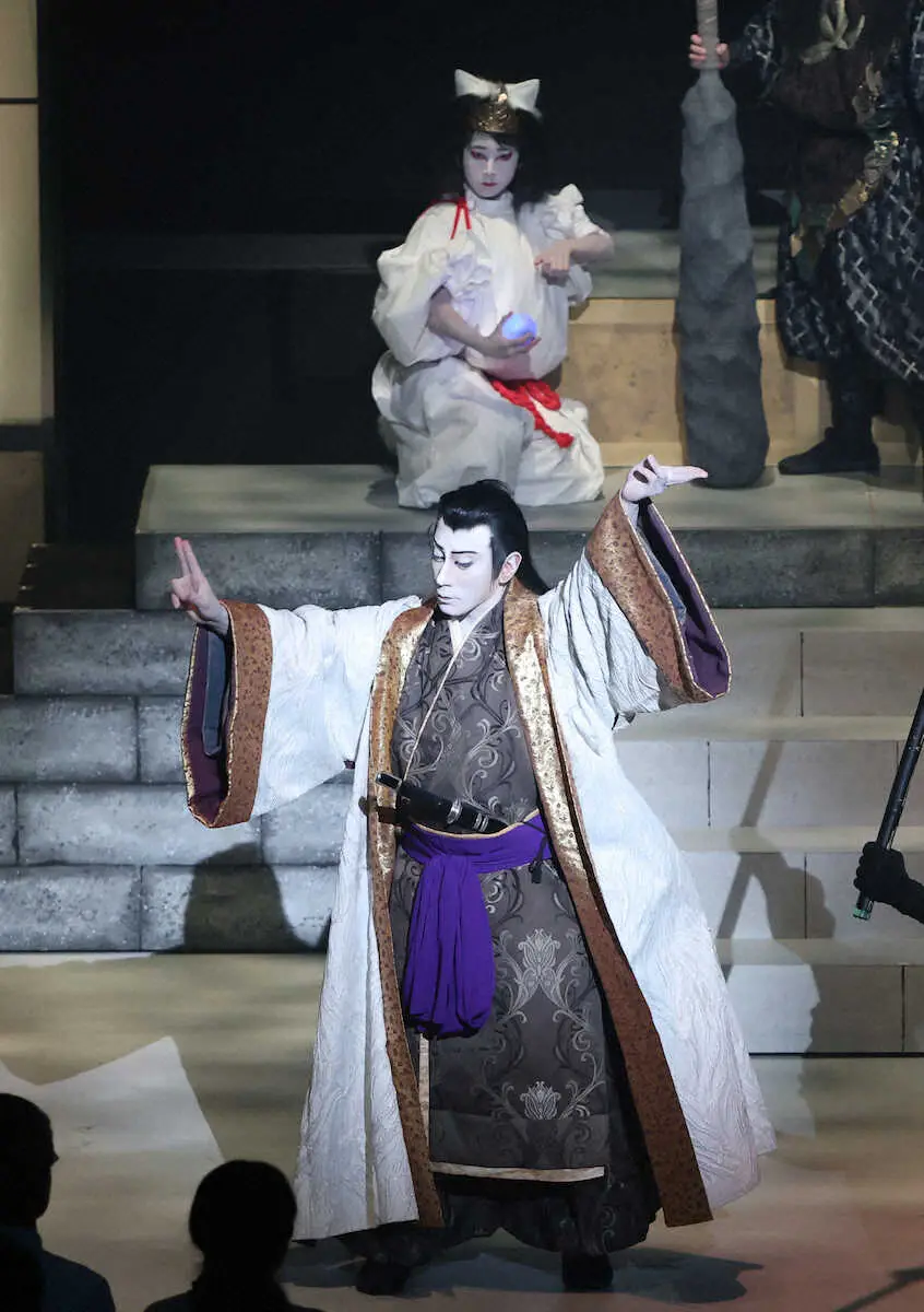 【画像・写真】市川團十郎おねだり“万博お練り”　父子共演も“夢”お預け…ぼたん＆新之助と“ゆっくり見たい”