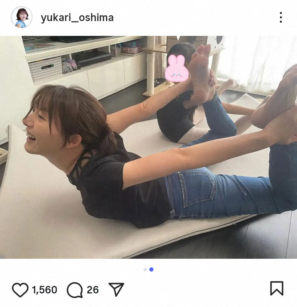 【画像・写真】大島由香里アナ　えび反りストレッチで必死の形相「ぐったりしております…」8歳長女がマンツー指導