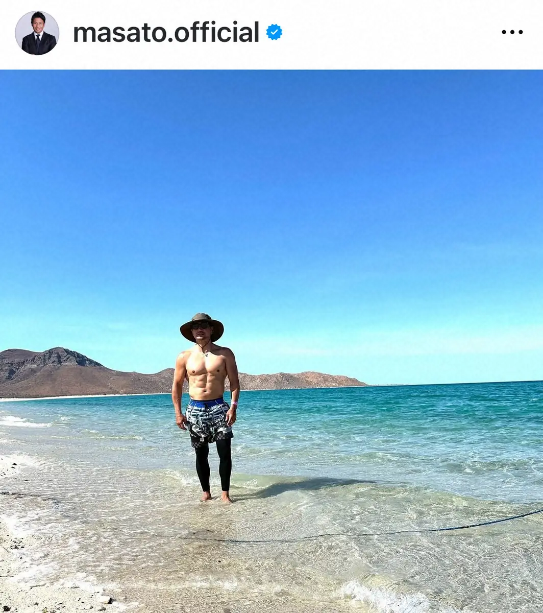 【画像・写真】魔裟斗　妻・矢沢心とともに「メキシコへ」　海辺でのショット披露に反響「大好き夫婦」「素敵です」