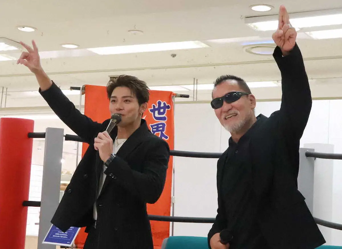 【画像・写真】武知海青　「INOKI　EXPO」アンバサダーに就任　等身大“大巨人”に苦笑い