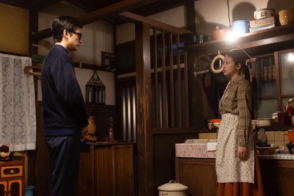 【画像・写真】連続テレビ小説「あんぱん」第104話。漫画をめぐり、柳井のぶ（今田美桜）と柳井嵩（北村匠海）は言い争いになり…（C）NHK