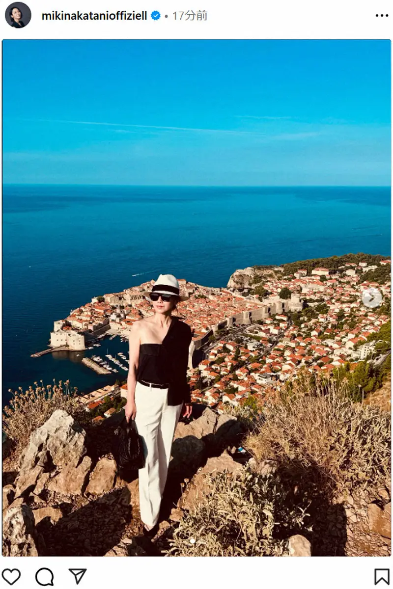 【画像・写真】中谷美紀　「憧れの地」要塞都市に“前乗り”、映えショットにファン絶賛「絵になる…」「カッコいい」