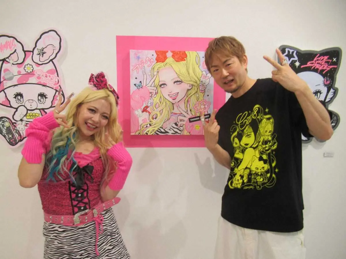 【画像・写真】エルフ荒川「こんなに可愛く描いていただいて、うれしい。感謝」自身がモデルのギャル描いたアート展