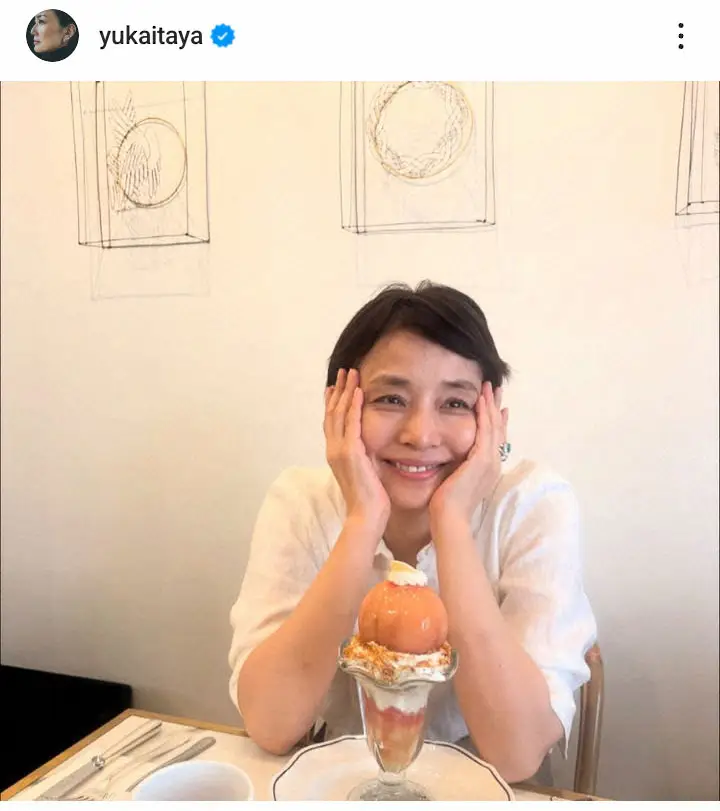 【画像・写真】板谷由夏「週末のデート相手はこの人」　大親友の人気女優と女子会「本当に仲良いですね」「素敵」の声